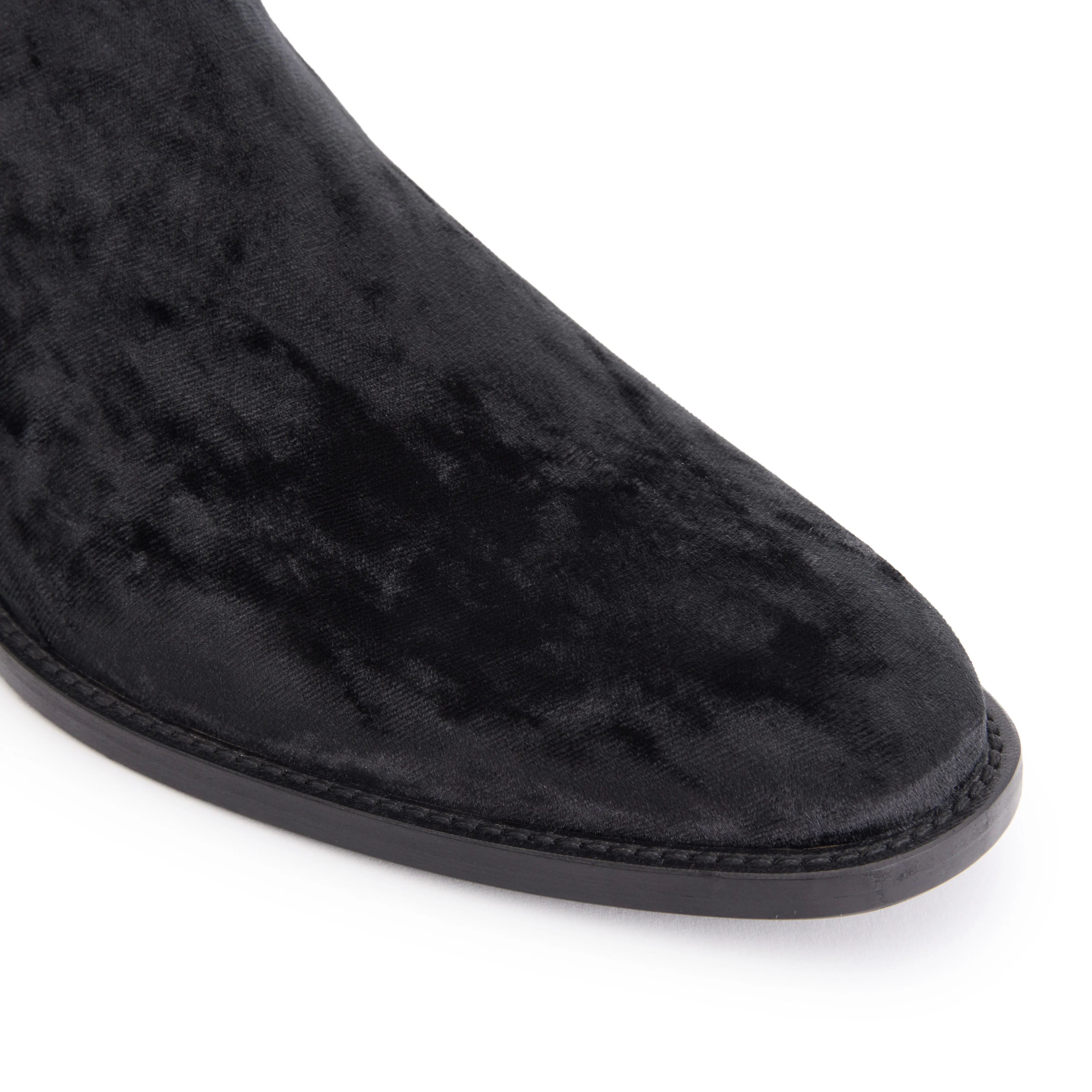 THE NOIR VELVET - Image 6